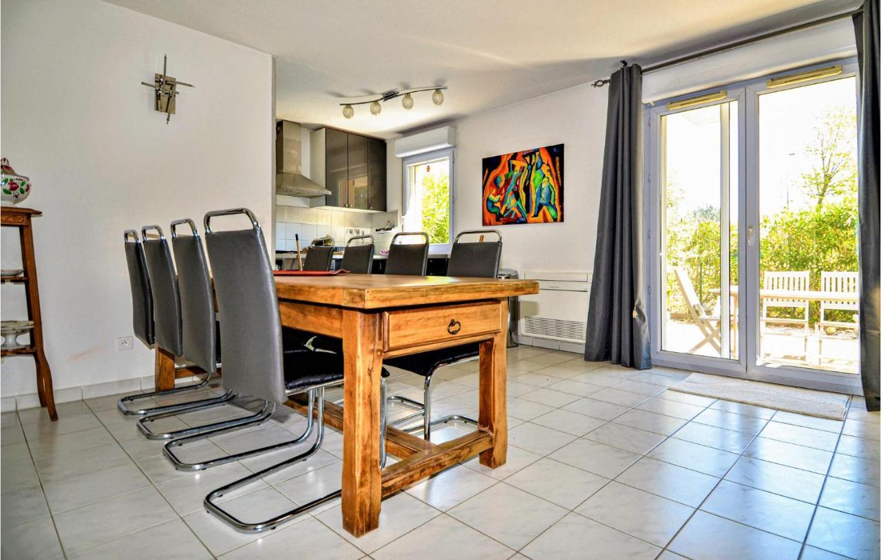 Lovely Apartment In Orange With Kitchen Eksteriør bilde