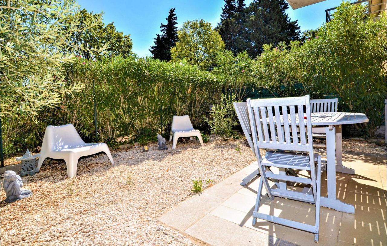 Lovely Apartment In Orange With Kitchen Eksteriør bilde